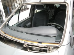 Čelní sklo Renault 5
